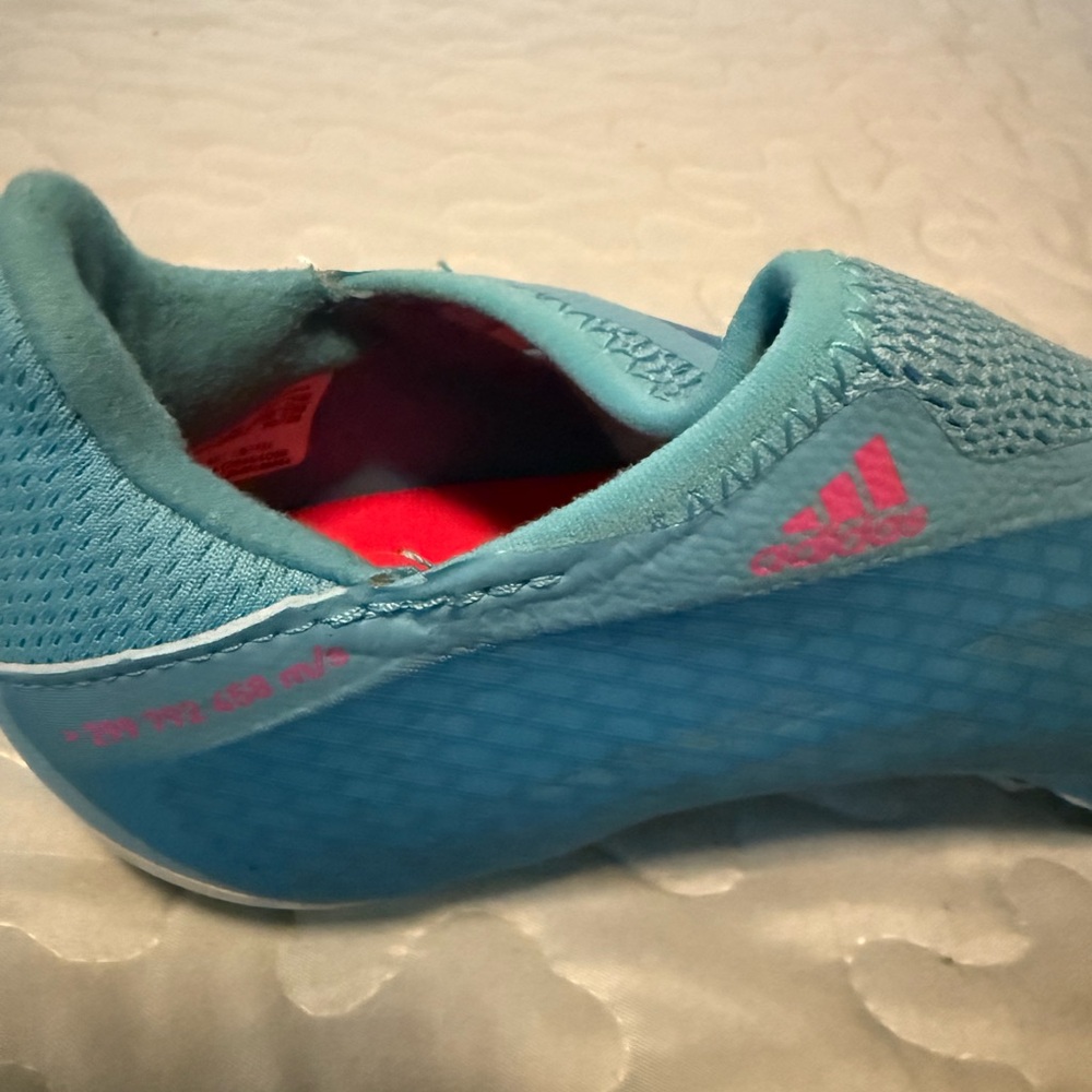 adidas Kids Soccer slip on cleats.  Blue and Pink. Barely worn Size 4Y - Picture 5 of 6
